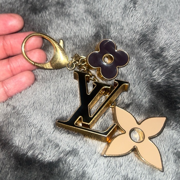 Louis Vuitton key bag charm keychain - Picture 1 of 7